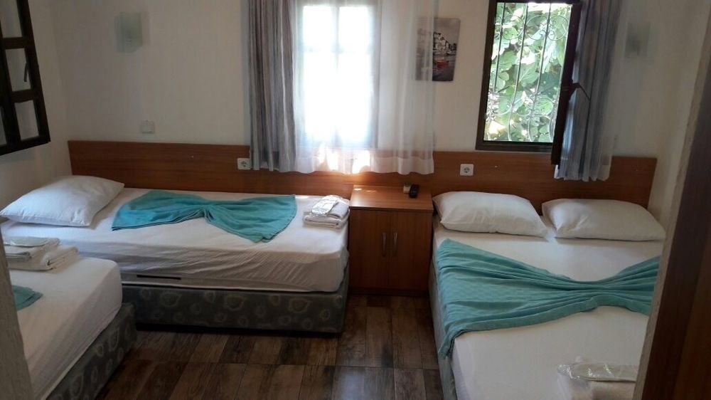 Oda ve Kahvaltı Tay